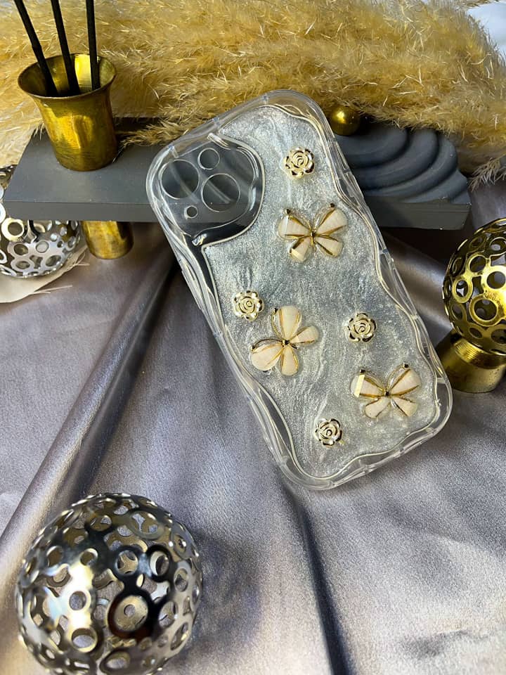 قاب موبایل گل پروانه ای شاین دار 3D برجسته iphone 13 / iphone 14